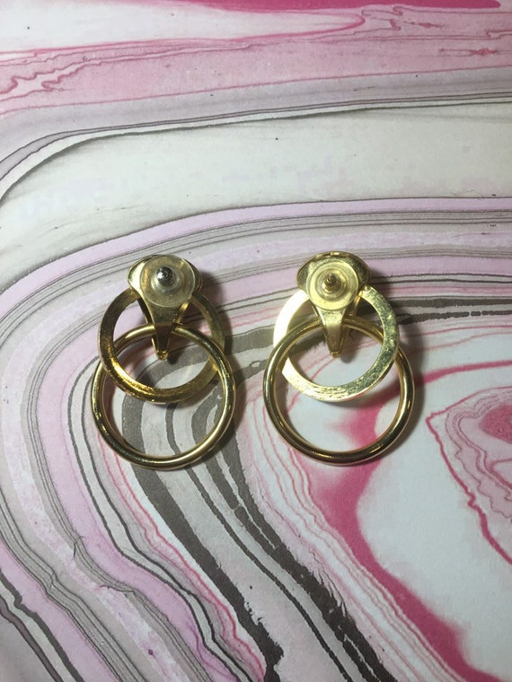 Interlocking Ring Rhinestone Earrings with Gold H… - image 2