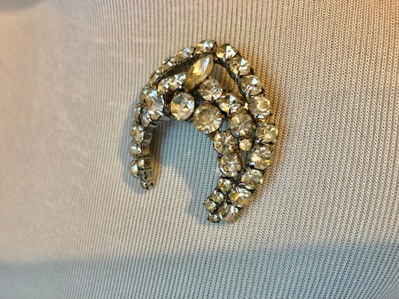 Ice Rhinestone Brooch With Silver Toned Metal Pin… - image 10