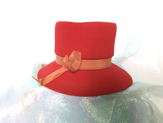 Vintage Red Women's Hat with Salmon Colored Ribbon - Ladies Wool Bucket Hat - Henry Pollak Ritz New York - Ladies MOD Vintage Hat