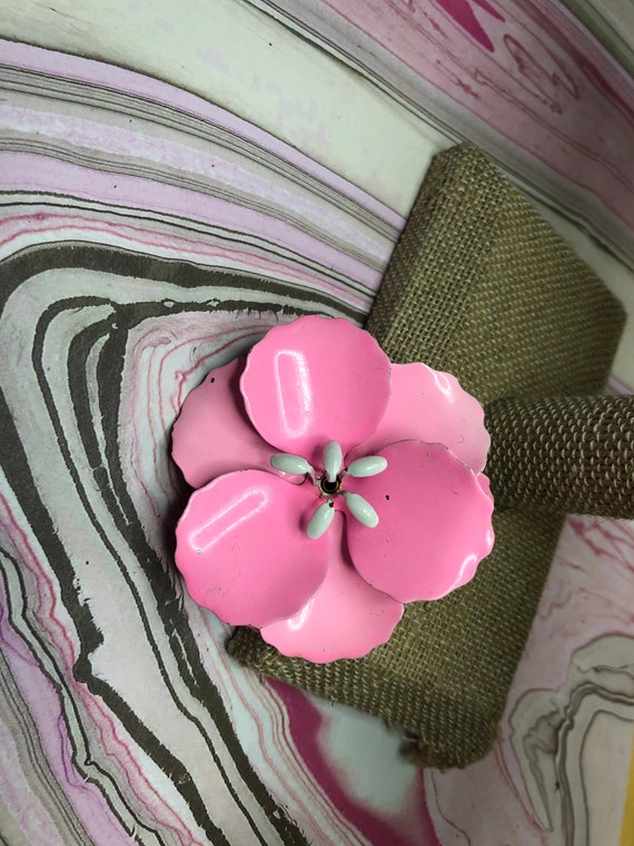 Pretty Pink Flower Power Vintage Brooch 1950s 196… - image 7