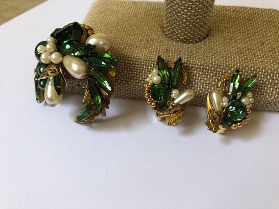 Emerald Jewelry Set with Green Colored Rhinestones
