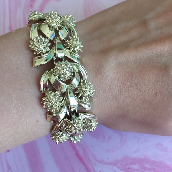 Coro Pale Gold Bracelet - Gold Toned Metal Bracelet - Floral Bracelet  - Offered by 4SweetK