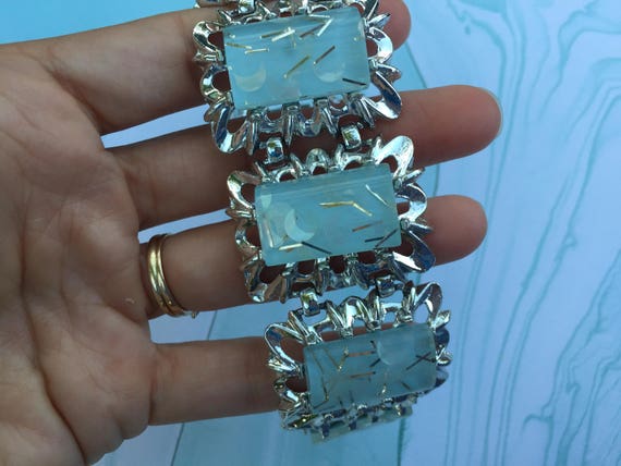 Aqua Colored Resin Bracelet with Silver Toned Met… - image 4