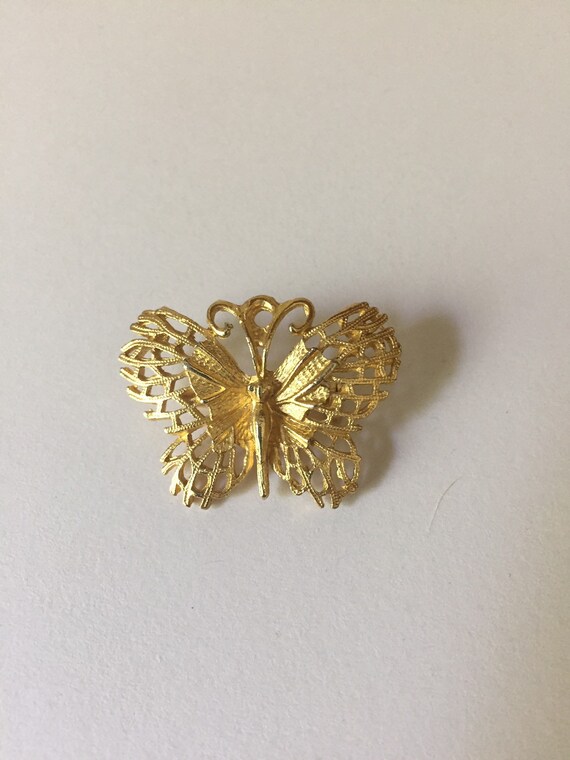 Gold Butterfly Brooch Wire Filigree Wings 1960s V… - image 6