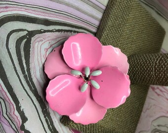 Broche Vintage Fleur Flower Power Années 60 - Occasion En Résine Orange
