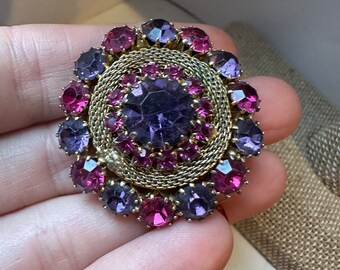 Broche Vintage Dorée à Cristaux Roses Et Mauves - Forme Dôme - Modèle *3496 - Occasion