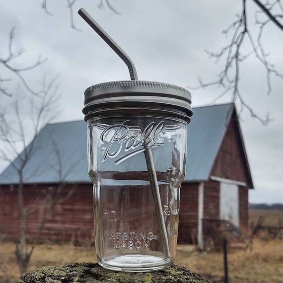 Glass Mason Jar Mug with Handle, Metal Lid and Straws