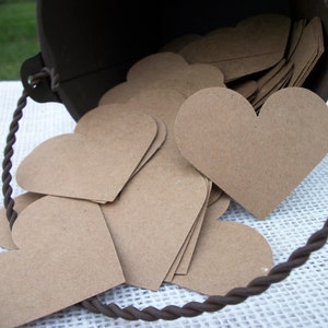 2" Kraft tarjetas del corazón 100 tarjetas en blanco DIY tarjeta de papel marrón tarjeta de asesoramiento tarjeta de invitado libro corazones boda lugar tarjetas - 2 "pulgadas rústico Shabby boda