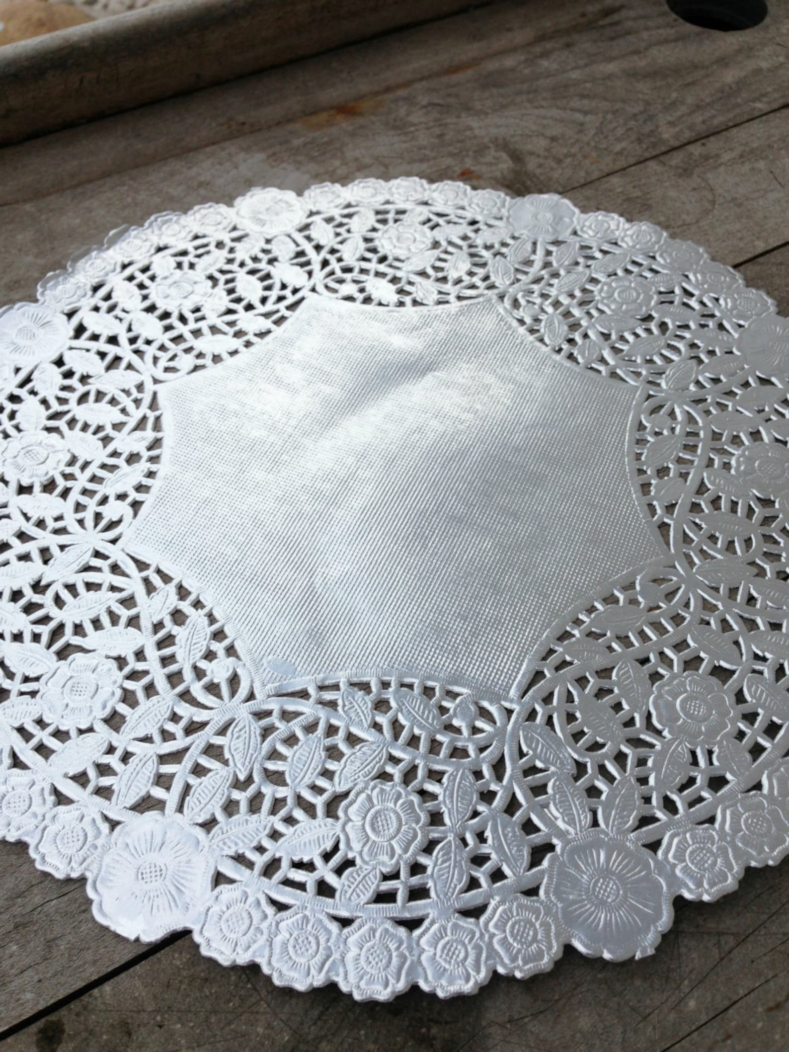 30/35/40/45 12 Silver Doily Charger Plate Metalic Etsy