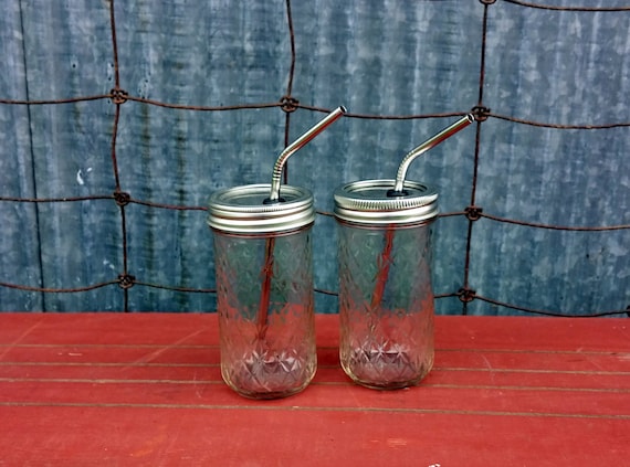 Glass Jar Cups with Lids and Stainless Steel Straws Drinking