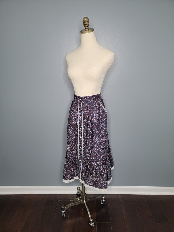 1970s Ruffled Floral Prairie Skirt Ecco Bay 2D - image 3