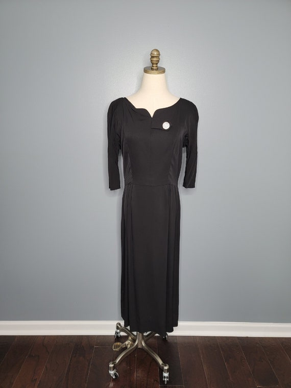 1960s Black Jersey Pleated Cocktail Dress - image 2