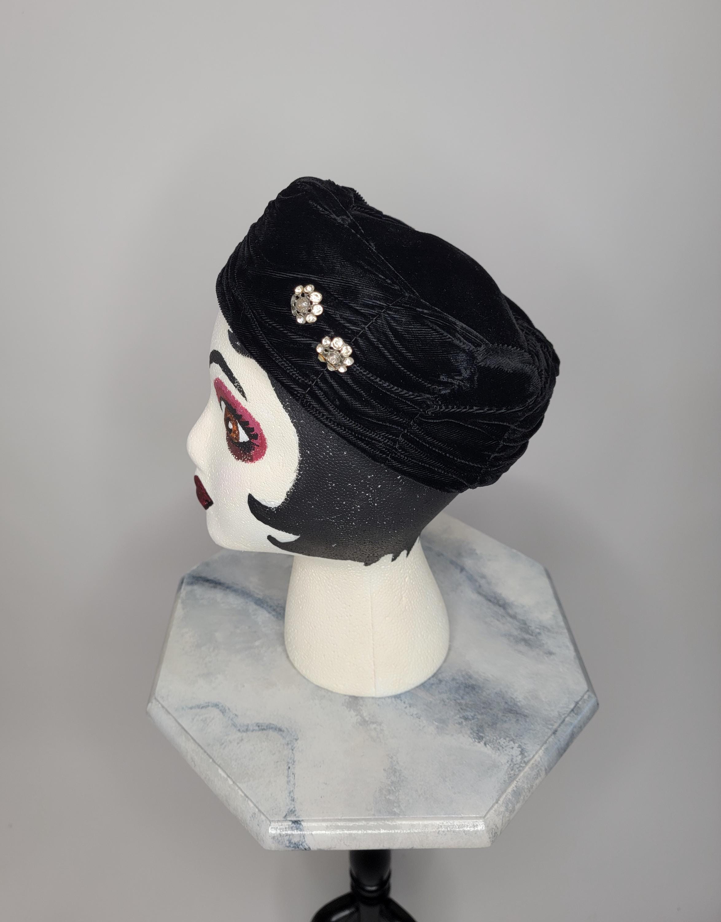 Vintage 50’s Mid Century Capital Black Velour Pill Box Hat Rhinestone Accent Vintage Mid Century Black Velvet Pillbox Hat W/ Black Jewel  main image 2