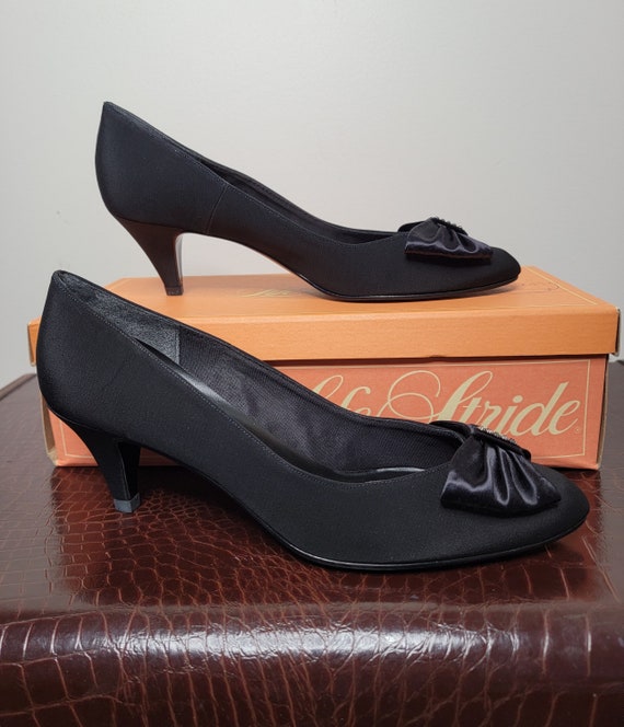 1980s Black Life Stride Pumps with Rhinestone Bow… - image 2