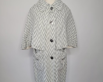 1970's Gray Chevron Print Cape Coat  Size Medium
