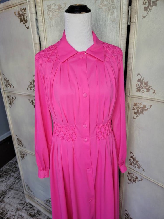 70s Hot Pink Montgomery Ward Nylon Robe - image 4