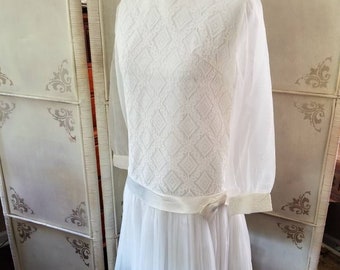 1960s White Drop Waist Lace Dress Junior Girls Size 11 Mod Formal