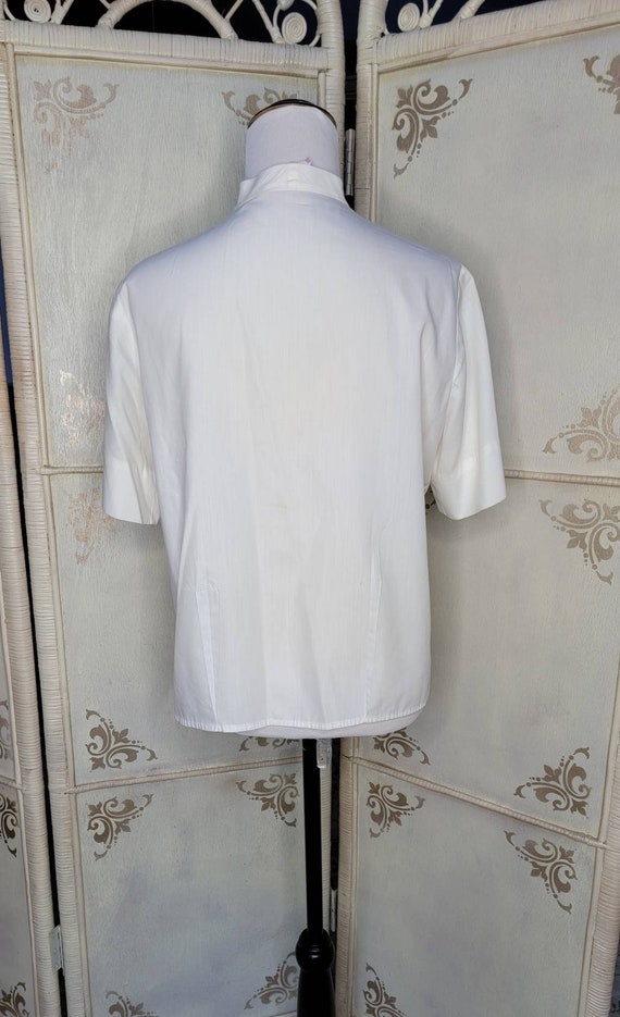 50s Short Sleeved White Blouse with Embroidered B… - image 8