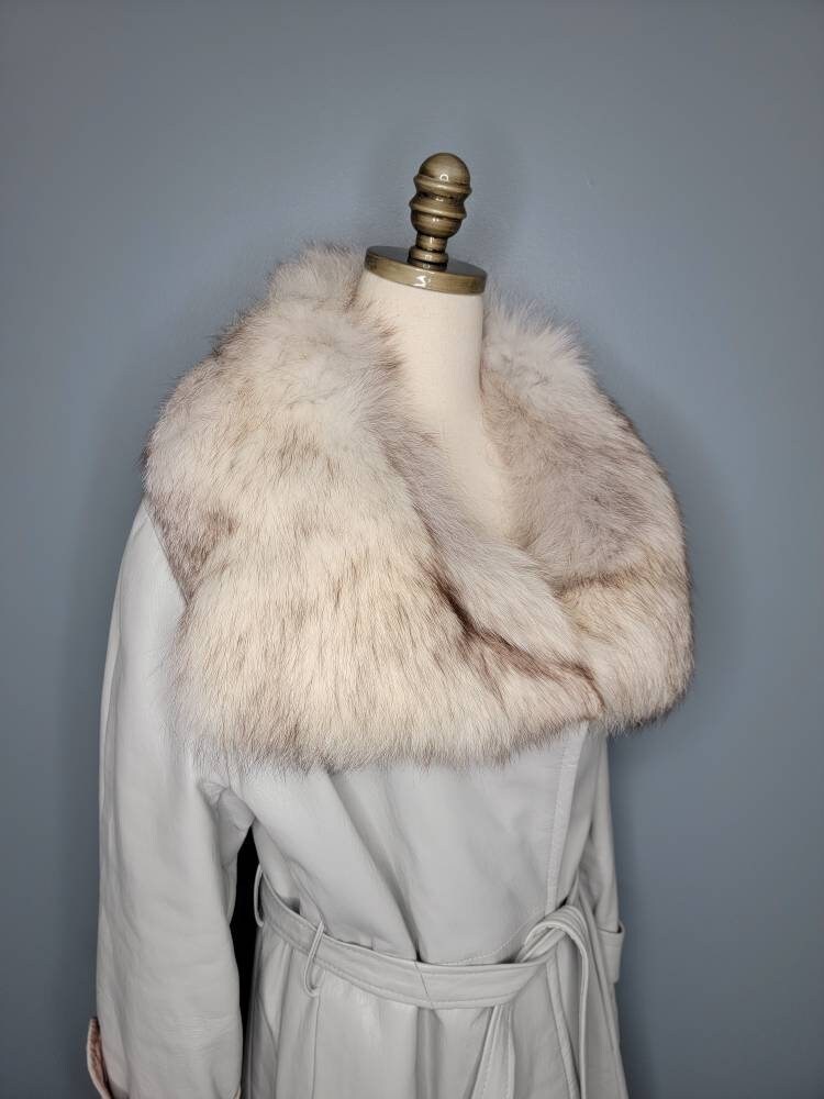 【THEAIRTOWN】sick fur coat ★3color 70s Fox Fur Trimmed Gray Leather Coat Kisbers Dan Di Modes