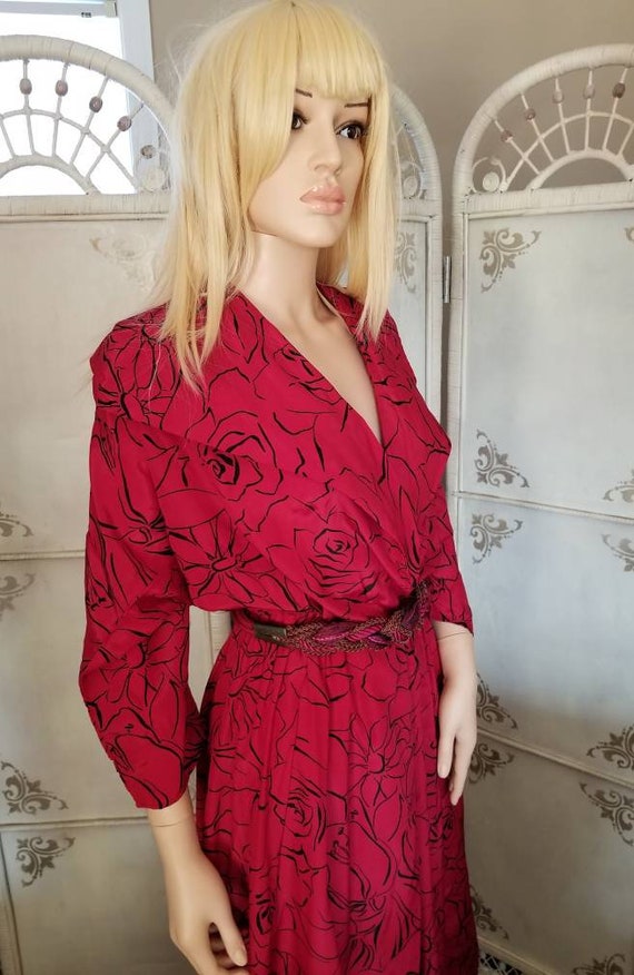 8os Red Floral Print Wraparound Dress Size Small - image 3
