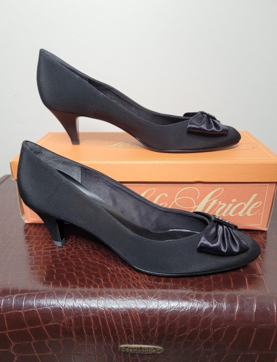 1980s Black Life Stride Pumps with Rhinestone Bow… - image 3