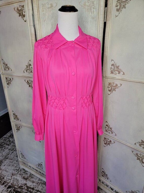 70s Hot Pink Montgomery Ward Nylon Robe - image 7