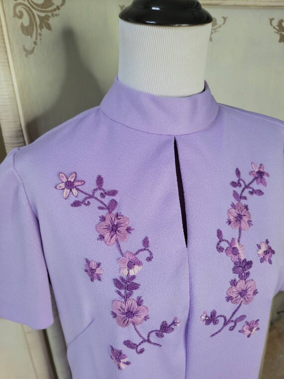 60s Embroidered Lavender Dress M/L - image 10