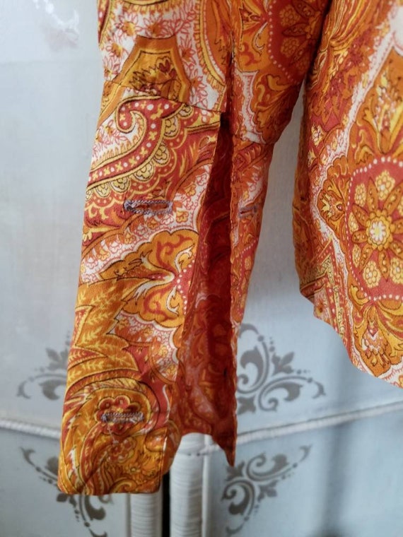 1970s Button Up Shirt Orange and Yellow Paisley S… - image 10