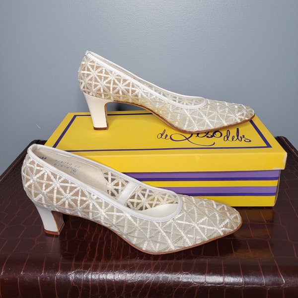 80s DeLiso Debs Ivory Pumps 8.5 Narrow 1980s White High Heels