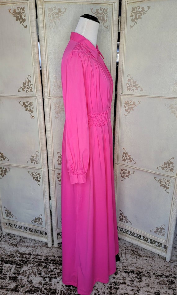 70s Hot Pink Montgomery Ward Nylon Robe - image 8