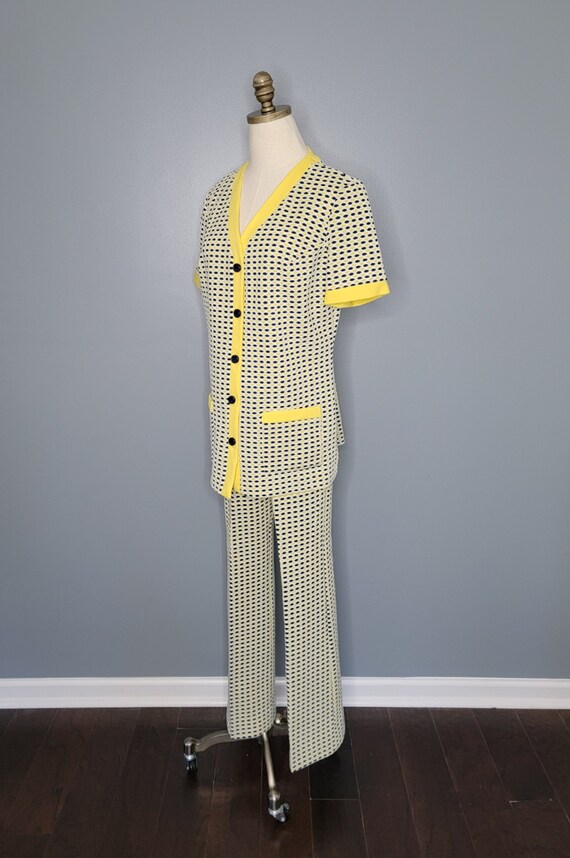 1960s Yellow Polyester Leisure Set Center Stage G… - image 8