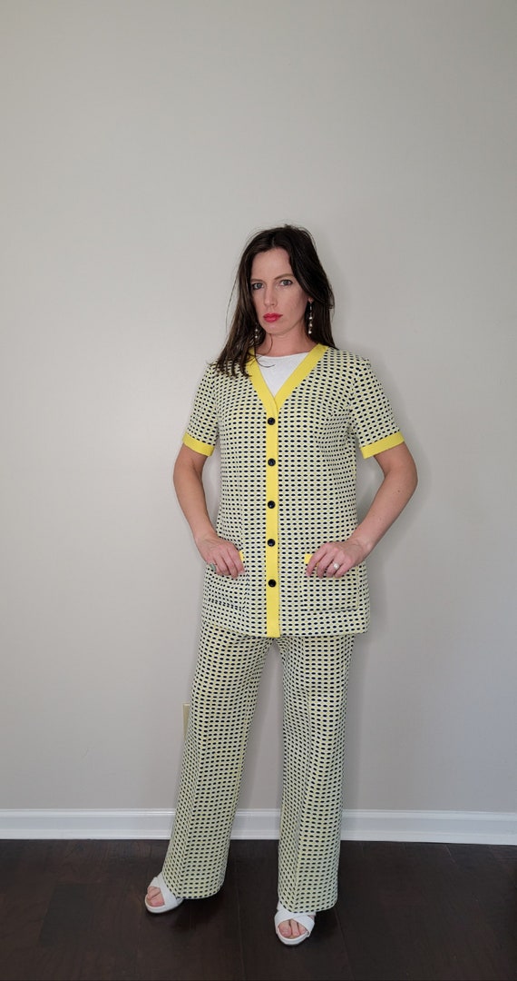 1960s Yellow Polyester Leisure Set Center Stage G… - image 10