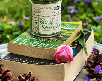 Shire Sweetgrass / The Hobbit / Literary Candle / Shire Candle / Hobbit Candle / Book Themed Candle / Charm Candle / Fresh Cut Grass Candle