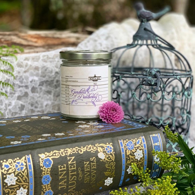 Pride & Prejudice Candle / Pemberley Candle / Book Scented Candle / Book Lovers Gift / Jane Austen Candle / Bookish Candle / Literary Gift image 5