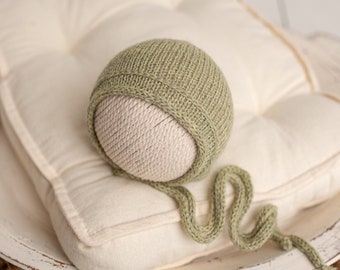 Newborn Bonnet - Newborn Photography Knit Bonnet - Light Green