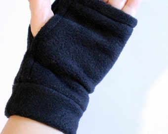 Mimi ZAWANN mittens, recycled fleece mittens, black color, handmade, handmade, mittens, polar fleece, designer, made in France