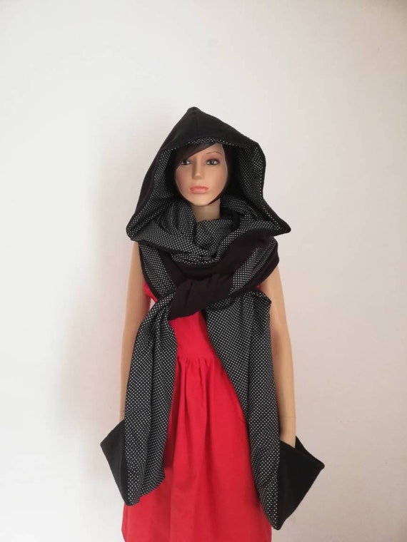 Hooded Scarf With Pockets – Fairy Elf Style – Recycled Fleece