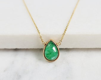 Genuine Emerald Necklace, May Birthstone / Handmade Jewelry / Necklaces for Women, Emerald Pendant, Dainty Gemstone, Delicate Layering Gold