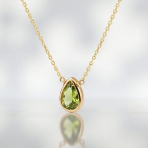 Genuine Peridot Necklace, August Birthstone / Handmade Jewelry / Peridot Necklace Gold, Silver Necklace, Necklaces for Women, Dainty Minimal