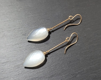 White Moonstone Earrings, June Birthstone /Handmade Jewelry/ Bridal Earrings, Gold Moonstone Earrings, Dainty Gemstone Earrings, Minimalist
