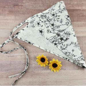 Cottagecore kerchief, floral bandana, headscarf with ties, no-slip, head scarf, hair cover, gift for her