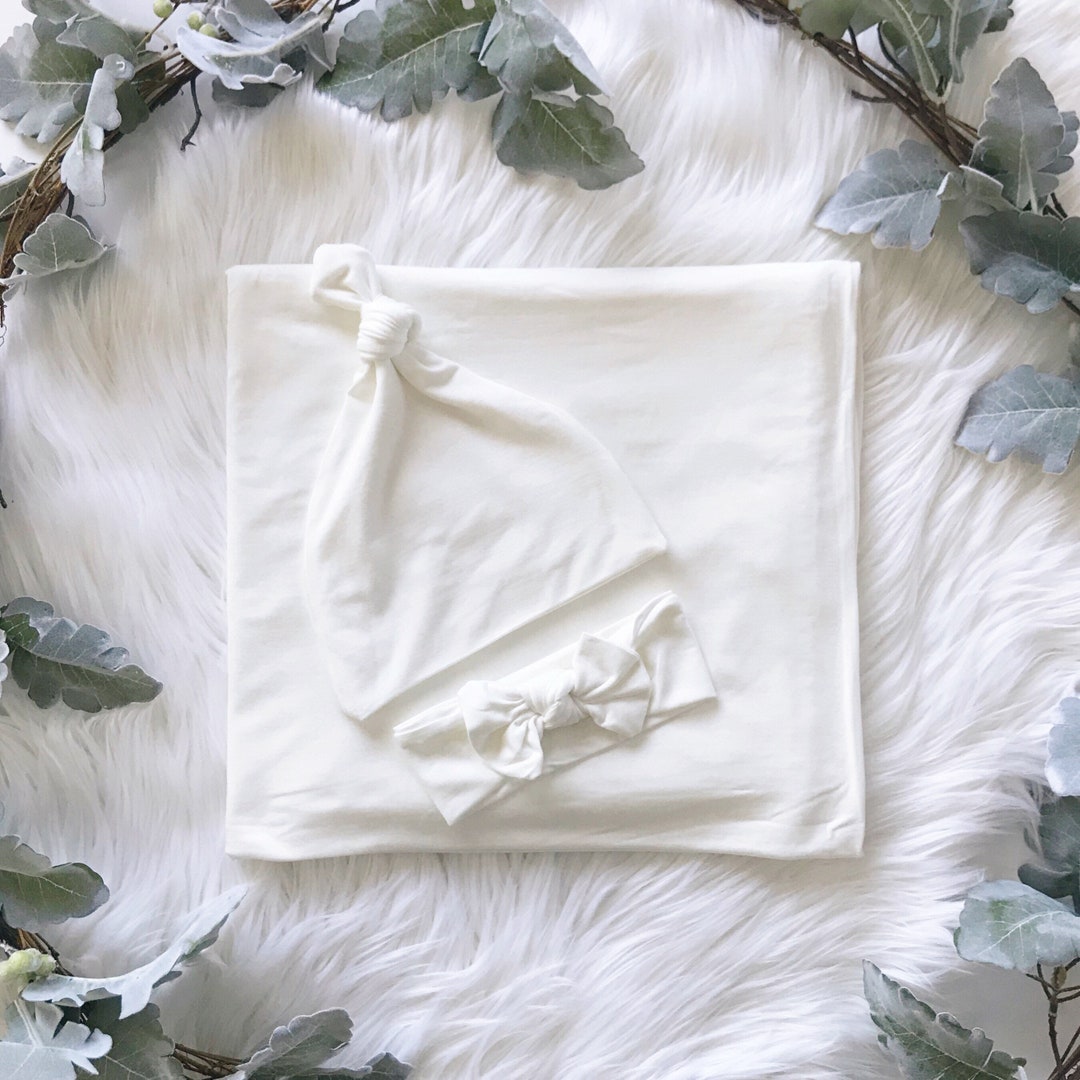 Milky White Newborn Swaddle Set Baby Girl boy White Swaddle hat bow Set Milk White Take Home Set White Swaddle Set Fresh48 Etsy Canada
