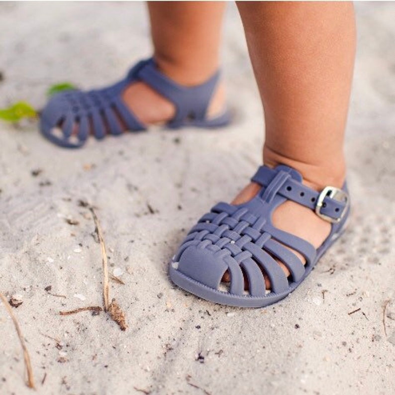 baby jelly shoes size 4
