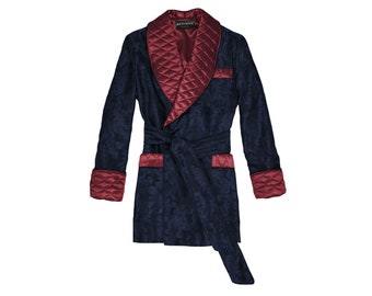 Exklusiver Herren Hausmantel und englische von baturinahomewear Gesteppte Luxus Samt Hausjacke in Dunkelblau, Grün, Weinrot