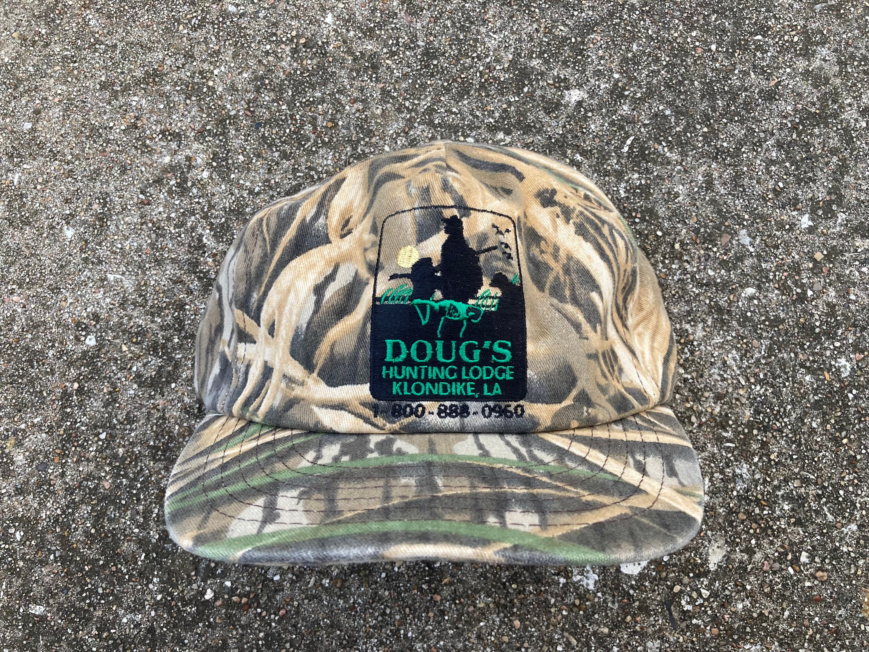 帽子 90s Neighborhood Hunting Cap DEER HUNTER HUNTING CLUB HAT On a Vintage 90s CAMO Rope