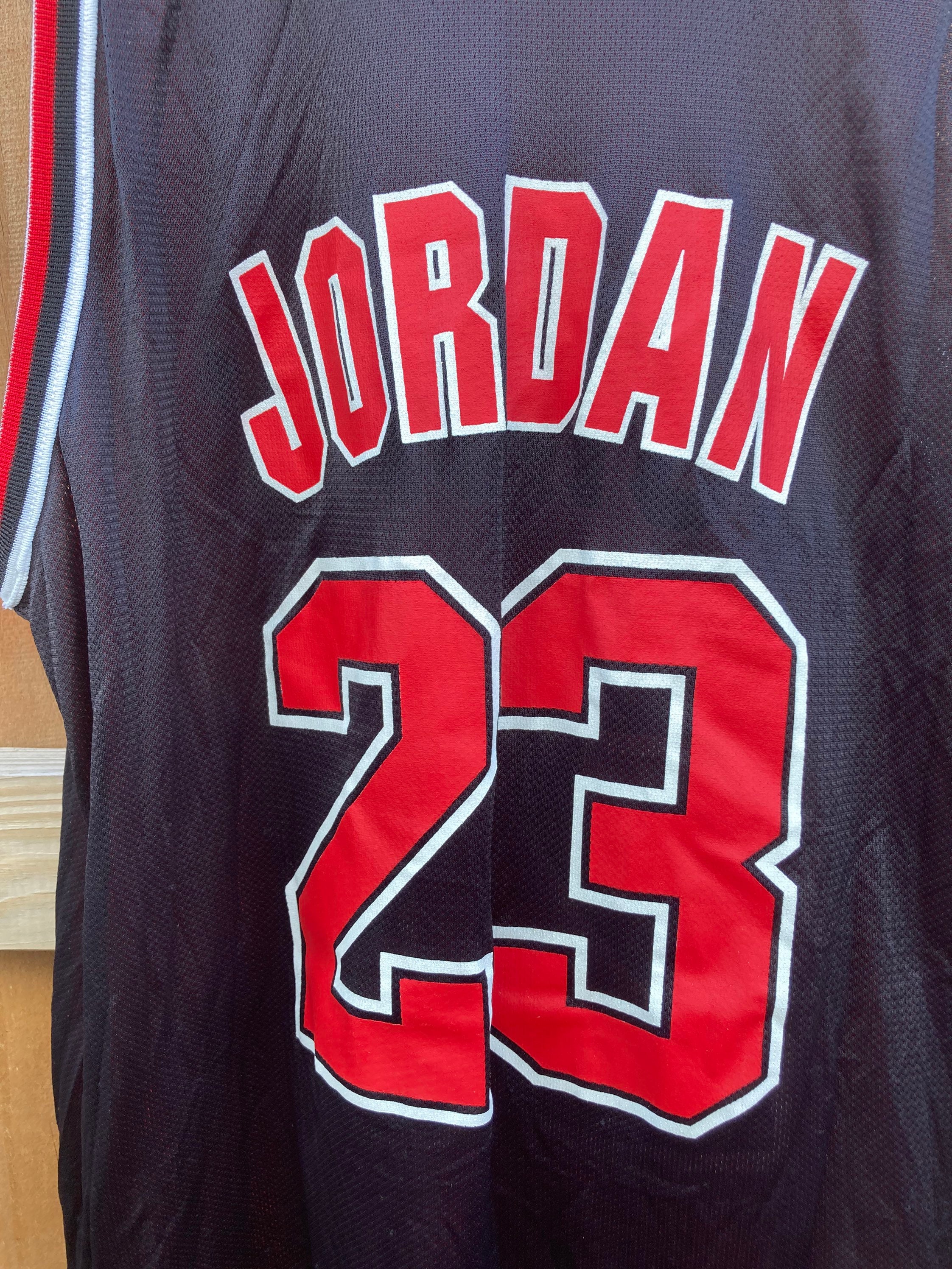 NBA 2K23 Championship Edition Michael Jordan 23 Signature Unisex T-Shirt -  REVER LAVIE