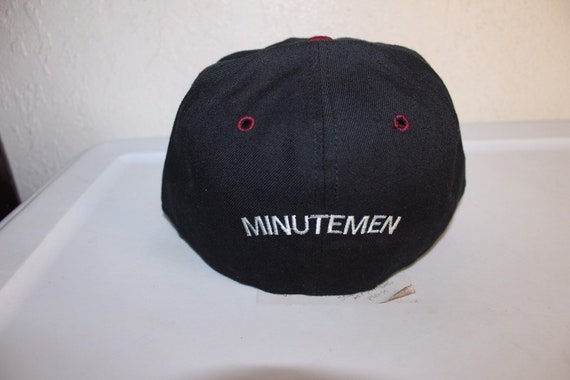 Vintage 90's UMass Minutemen Basketball Fitted Ha… - image 6