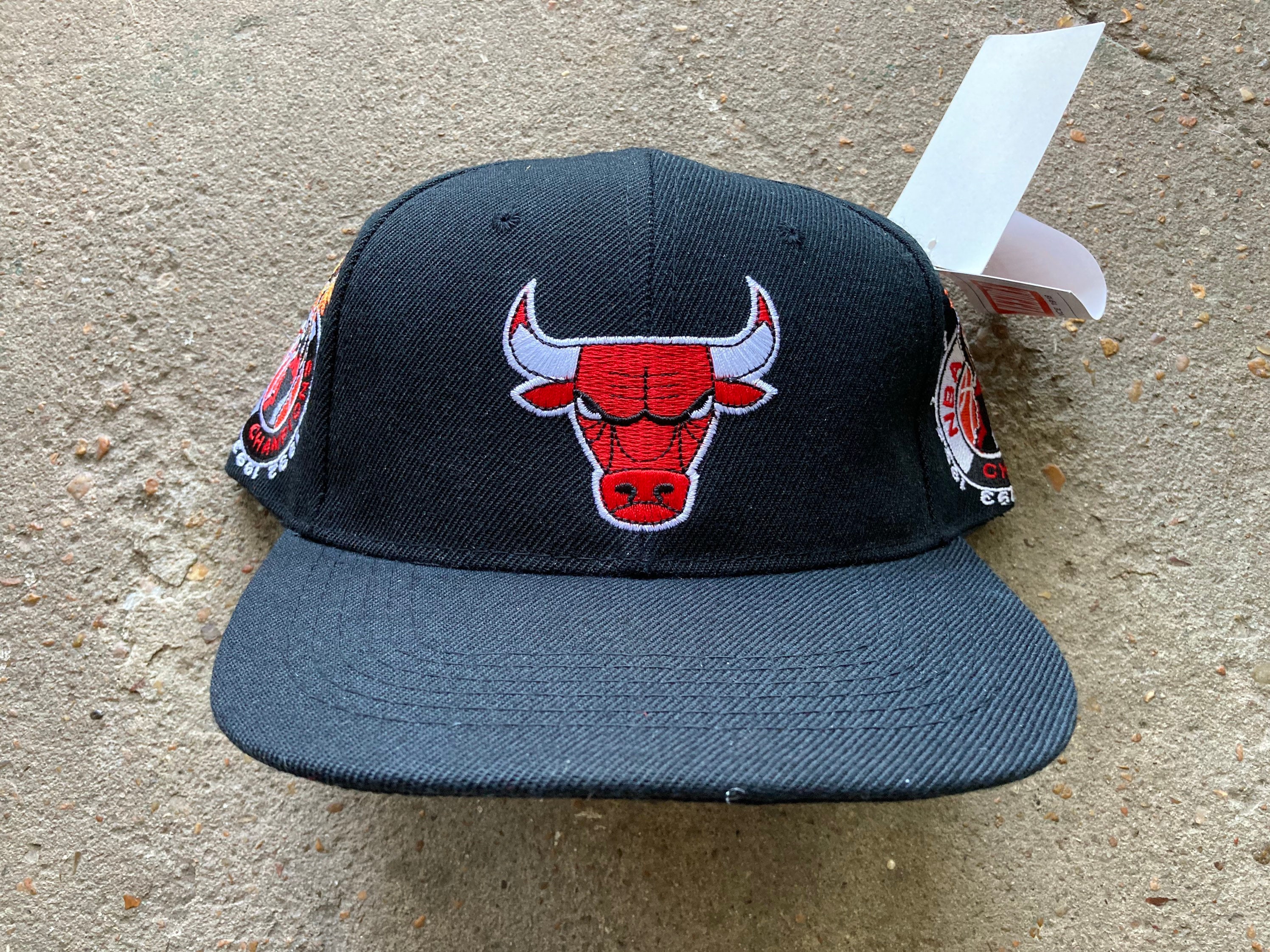 FS: Original 1990 Vintage Chicago Bulls Snapback Hats (Super Rare)