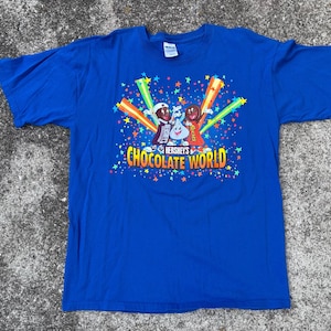 Vintage 2005 Hersheys Chocolate World Shirt Size L by Gildan