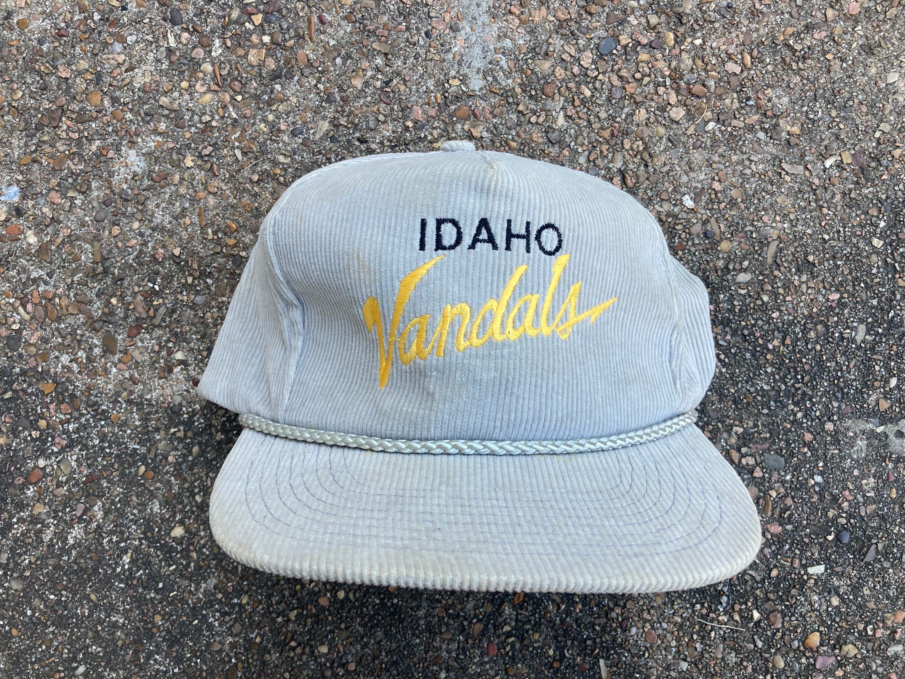 Vintage 90's Idaho Vandals Corduroy Zipperback Hat by Otto